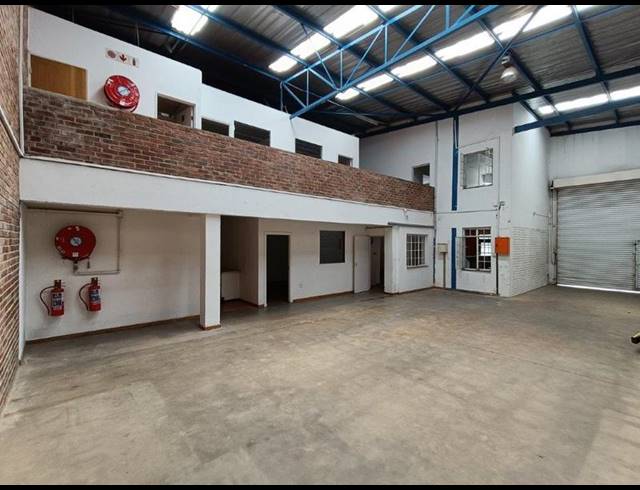 INDUSTRIAL PROPERTY TO RENT IN HALFWAY HOUSE